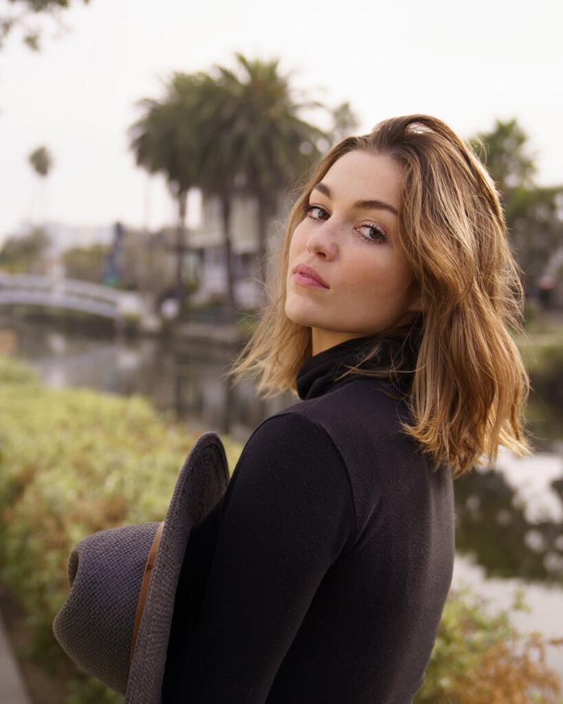 Who Is Lili Simmons? Biography, Roles, and Fun Facts